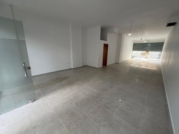 Tirane, jepet me qera ambjent biznesi Kati 1, 120 m² 850 € 
