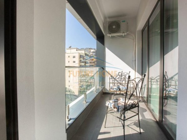 Tirane, jepet me qera apartament 1+1 Kati 5, 75 m² 900 € (SQUARE 21)