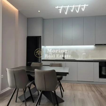 Tirane, jepet me qera apartament 2+1 Kati 8, 103 m² 900 € (Don Bosko)