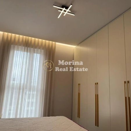 Tirane, jepet me qera apartament 2+1 Kati 8, 103 m² 900 € (Don Bosko)