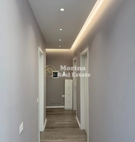 Tirane, jepet me qera apartament 2+1 Kati 8, 103 m² 900 € (Don Bosko)