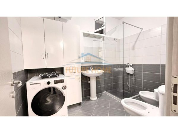 Tirane, jepet me qera apartament 2+1 Kati 7, 111 m² 650 € (unaza e re)