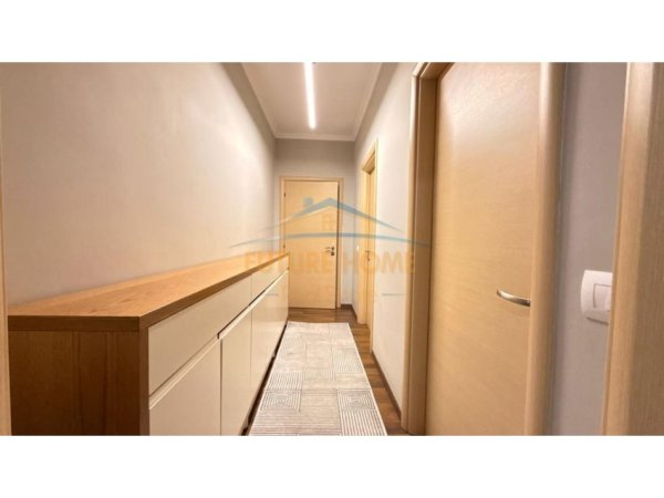 Tirane, jepet me qera apartament 2+1 Kati 7, 111 m² 650 € (unaza e re)