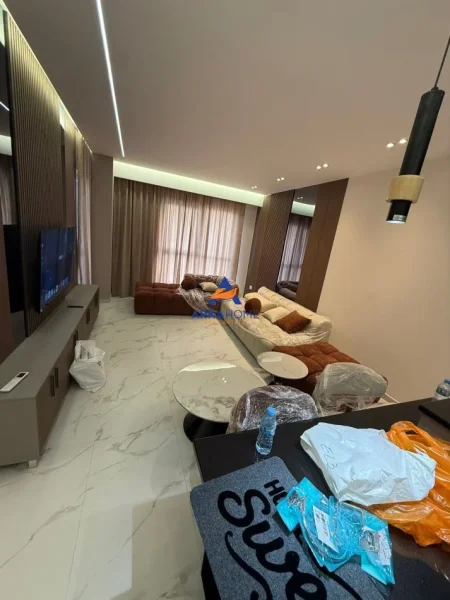 Tirane, jepet me qera apartament 1+1+Ballkon Kati 5, 75 m² 800 € 