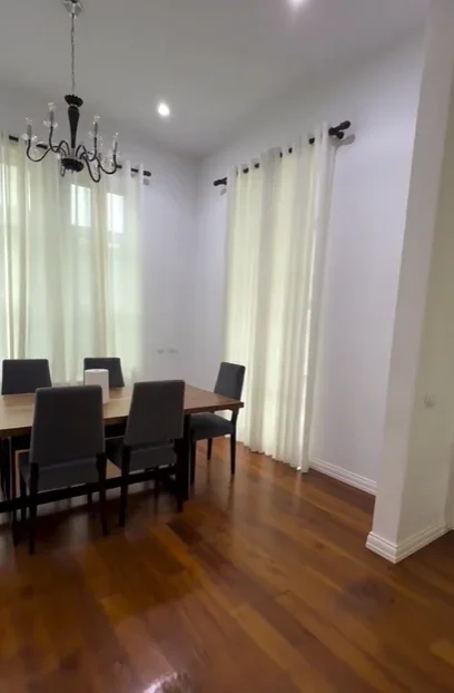 Tirane, jepet me qera Vile 3 Katshe , 660 m² 4.500 € (TEG)