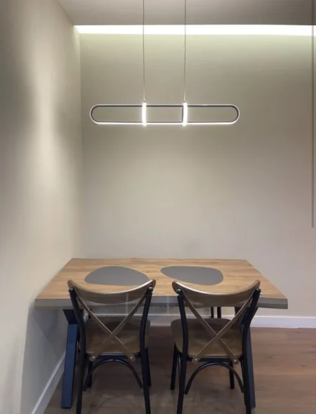 Tirane, jepet me qera apartament 2+1+Ballkon , 600 € (Selite, Prane Xhamise)