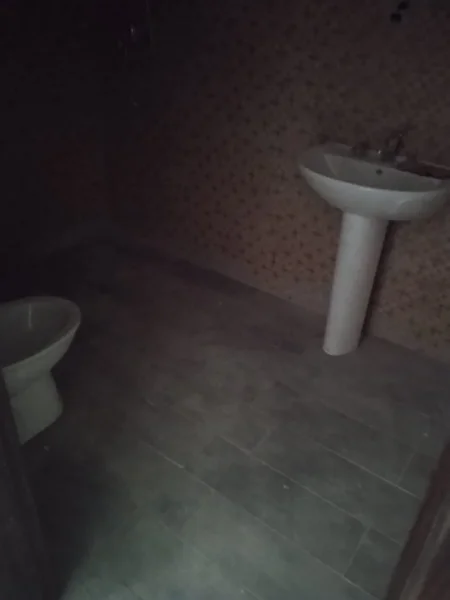 Tirane, shes apartament 1+1 Kati 1, 70 m² 57.000 € (Rruga Gaxherri)