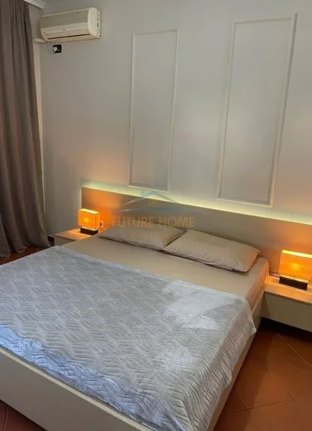 Tirane, jepet me qera apartament 2+1 Kati 7, 85 m² 800 € (Bllok)