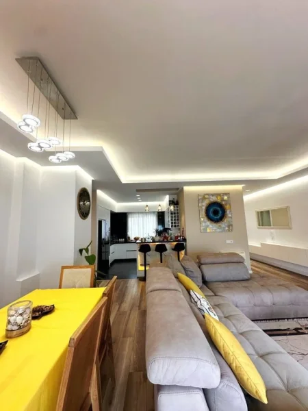 Tirane, shes apartament 2+1 , 170 m² 498.000 € 