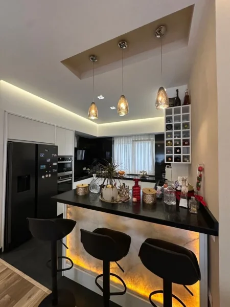 Tirane, shes apartament 2+1 , 170 m² 498.000 € 