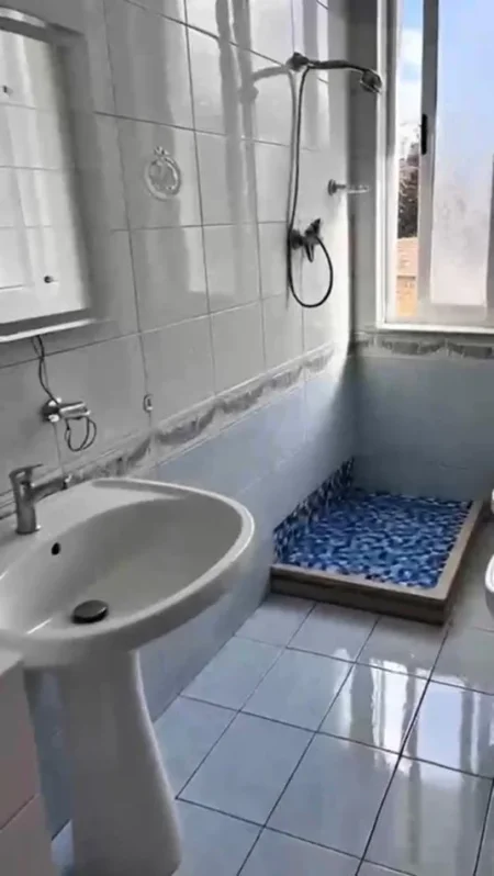 Tirane, jepet me qera apartament 2+1 Kati 3, 85 m² 500 € 