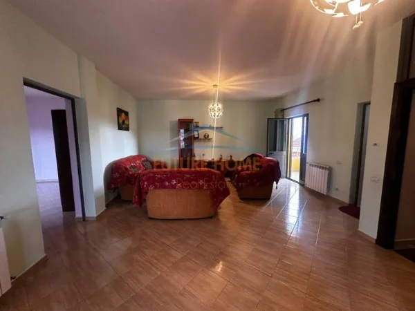 Tirane, shitet apartament 3 Katshe Kati 0, 420 m² 330.000 € (mezez)