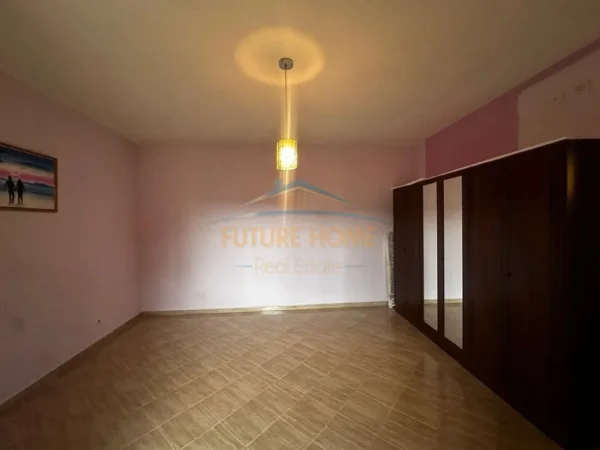 Tirane, shitet apartament 3 Katshe Kati 0, 420 m² 330.000 € (mezez)