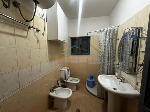 Tirane, shitet apartament 3 Katshe Kati 0, 420 m² 330.000 € (mezez)