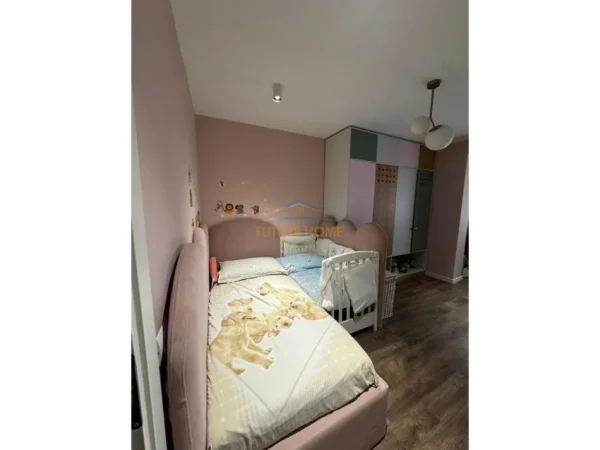 Tirane, shitet apartament 3+1 Kati 4, 109 m² 240.000 € (21 Dhjetori)