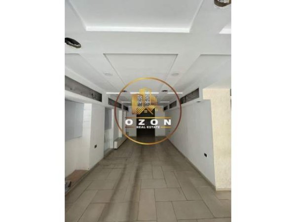 Tirane, jepet me qera ambjent biznesi Kati 0, 95 m² 1.200 Euro (BLLOKU)