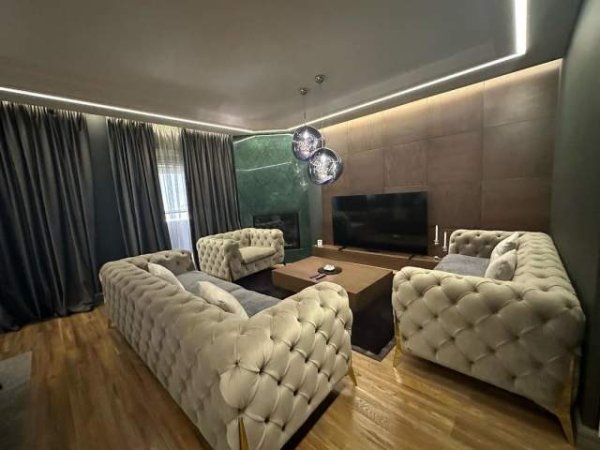 Tirane, jepet me qera apartament 3+1 Kati 6, 210 m² 2.500 Euro (Rruga Frank Bardhi, Tirane)