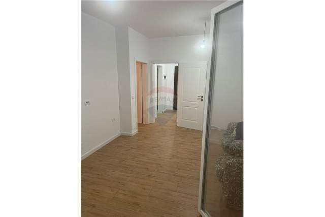 Tirane, jepet me qera apartament 1+1+BLK Kati 4, 76 m² 350 Euro (5 maj)