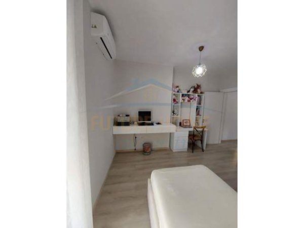 Tirane, jepet me qera apartament Kati 3, 104 m² 600 Euro (Ali Demi)