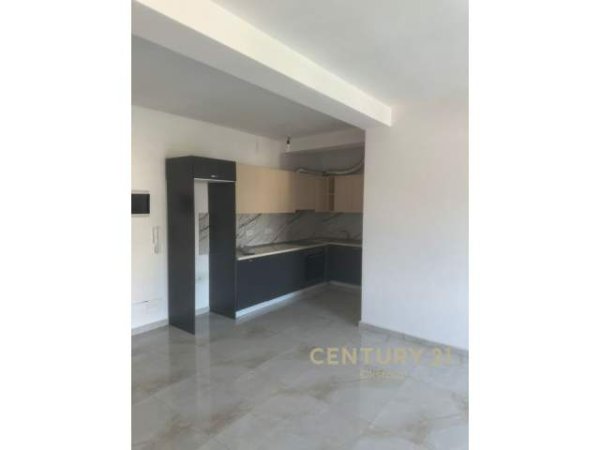 Tirane, shitet apartament 2+1+BLK Kati 6, 117.000 Euro