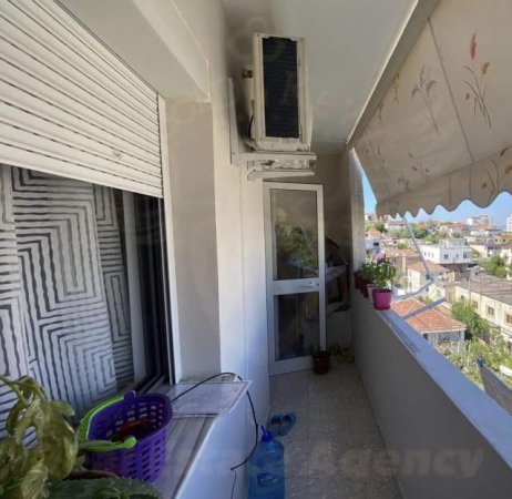Durres, shes apartament 1+1+BLK Kati 5, 63 m² 43.000 Euro (Shkolla Eftali Koci Lagja 7)