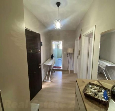 Durres, shes apartament 1+1+BLK Kati 5, 63 m² 43.000 Euro (Shkolla Eftali Koci Lagja 7)