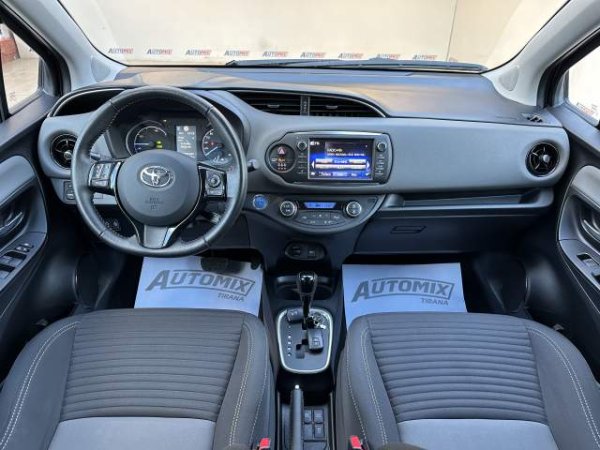 Tirane, shes makine Toyota YARIS Viti 2018, 14.700 Euro