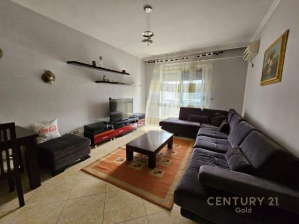 Tirane, jepet me qera apartament 1+1 Kati 9, 70 m² 400 Euro (Astir)