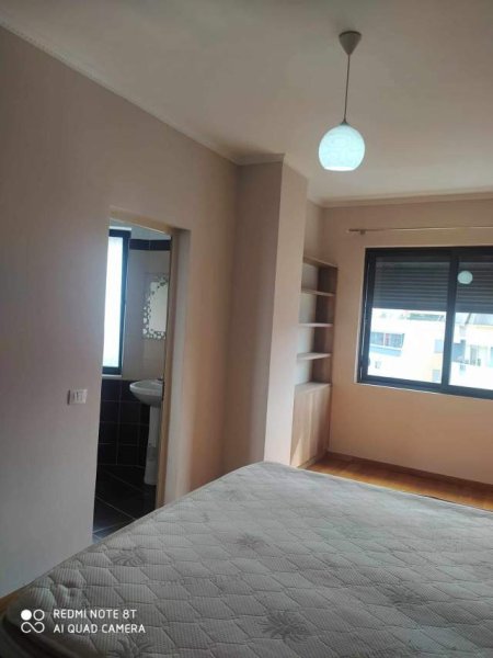 Tirane, jap me qera Apartment 2+1, 112m2, 400 €  (Teodor Keko)