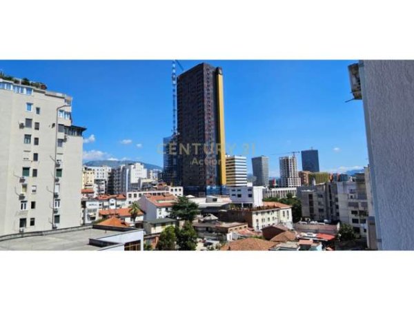 Tirane, shitet apartament 2+1+BLK Kati 7, 90 m² 215.000 Euro