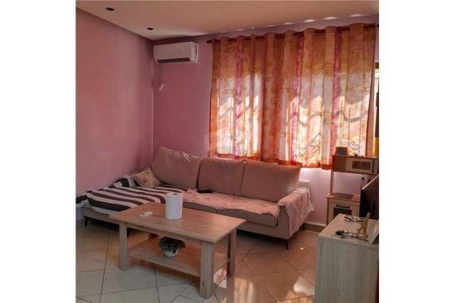 Tirane, shitet apartament 1+1+BLK 77 m² 52.000 Euro (Yzberisht)