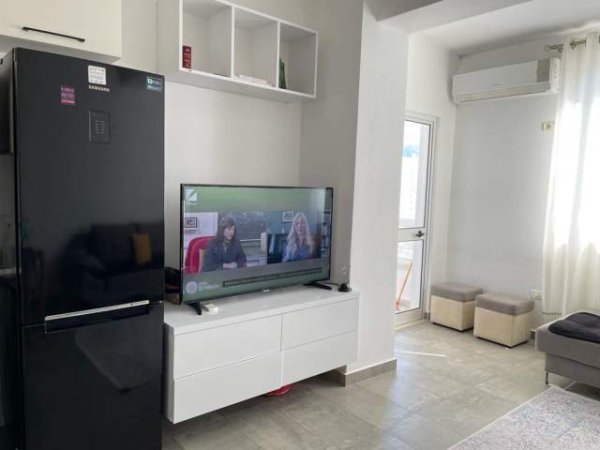 Tirane, jepet me qera apartament 1+1+BLK Kati 6, 70 m² 330 Euro (Sokrat Miho)