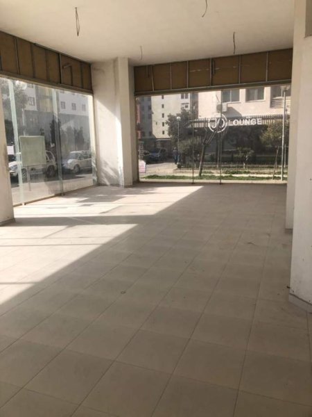Yzberisht - Tirane, jepet me qera ambjent biznesi Kati 0, 129 m² 1.000 Euro