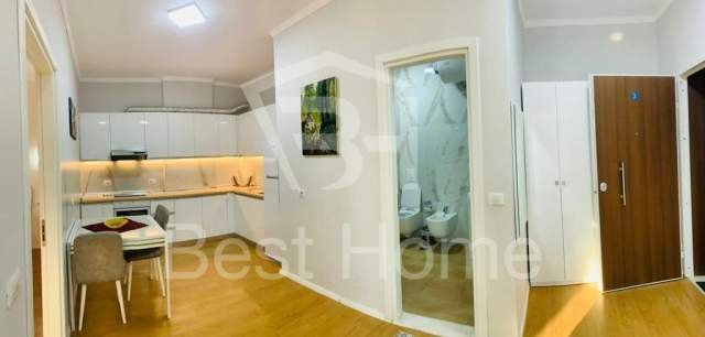 Tirane, jepet me qera apartament 1+1+BLK Kati 2, 75 m² 50.000 Leke (Rruga 5 Maji)