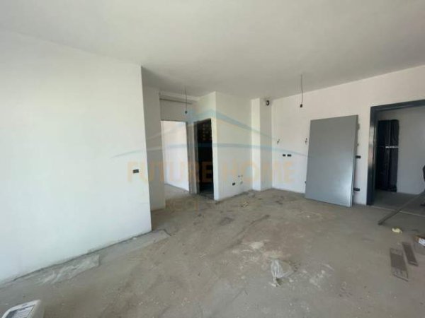 Tirane, shitet apartament Kati 7, 73 m² 105.270 Euro (Bulevardi i Ri)