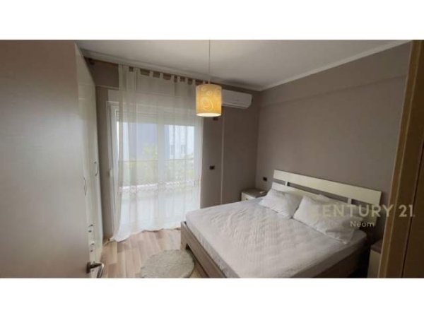 Tirane, jepet me qera apartament 1+1 Kati 4, 52 m² 500 Euro (Liqeni i Thate)