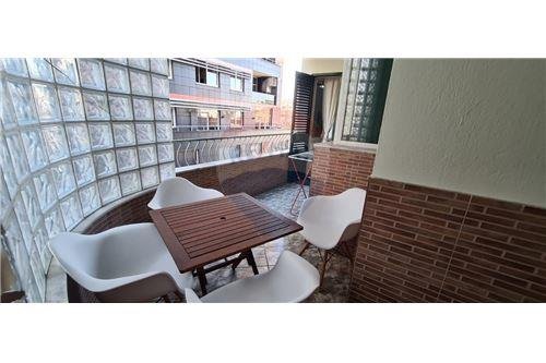 Tirane, jepet me qera apartament 2+1+BLK 600 Euro