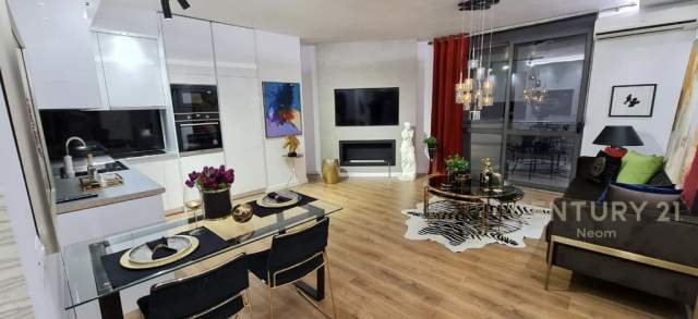 Tirane, jepet me qera apartament 2+1 Kati 11, 100 m² 1.200 Euro (Sheshi Wilson)