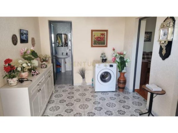 Tirane, shitet apartament 2+1 Kati 2, 125 m² 100.000 Euro (rruga e Kokonozëve)