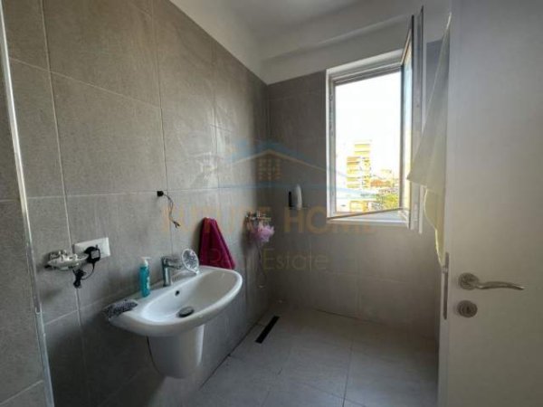 Tirane, shitet apartament Kati 3, 104 m² 135.000 Euro (YZBERISHT)