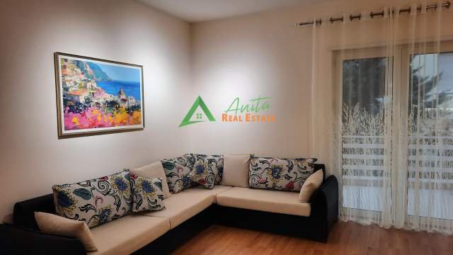 Tirane, jepet me qera apartament 2+1+BLK Kati 3, 115 m² 750 Euro (Kopshti Zoologjik)
