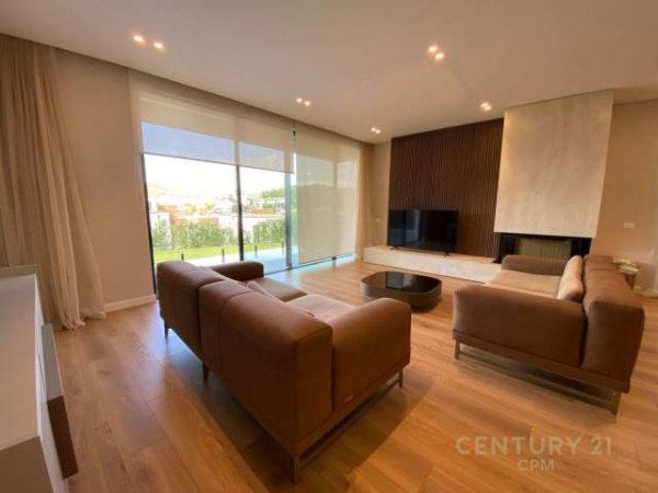 Tirane, jepet me qera Vile 3 Katshe Kati 3, 597 m² 3.500 Euro (Lundder Tirana, Albania)