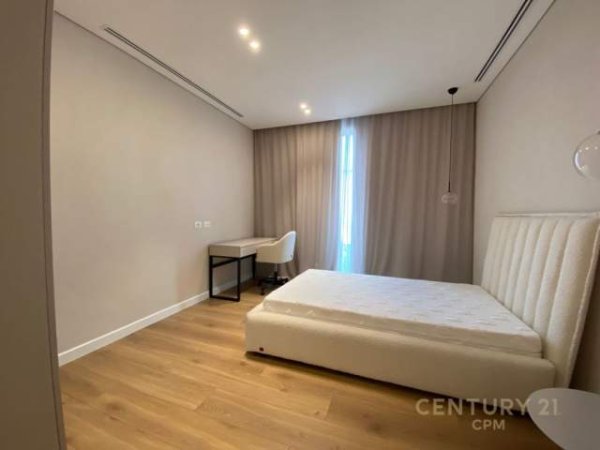 Tirane, jepet me qera Vile 3 Katshe Kati 3, 597 m² 3.500 Euro (Lundder Tirana, Albania)