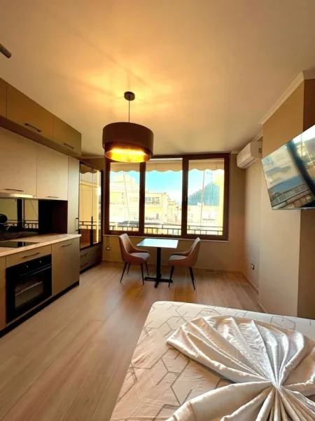 Tirane, shes garsonier 1+1 , 61 m² 210.000 € 