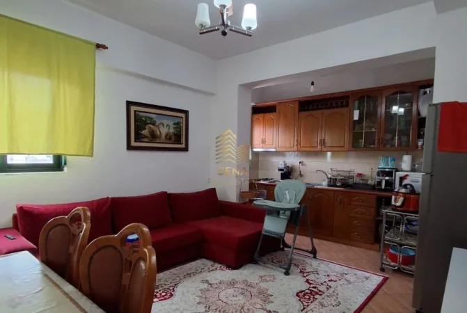 Tirane, shitet apartament 2+1+Ballkon Kati 5, 85 m² 180.000 € (Tirana e Re, perballe Delijorgjit)