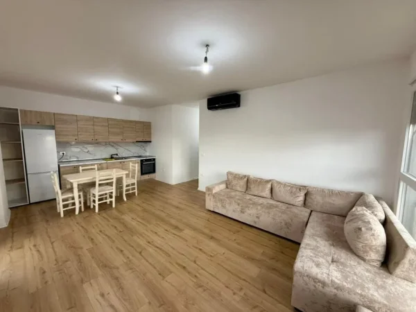 Tirane, jepet me qera apartament 2+1 Kati 2, 