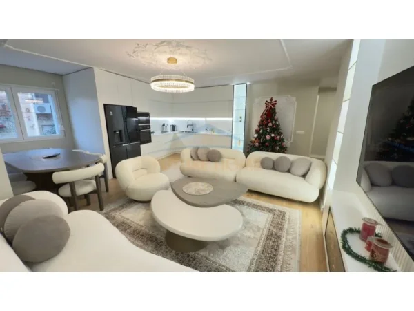 Tirane, shitet apartament Kati 1, 116 m² 475.000 € (Rruga e Bogdaneve)