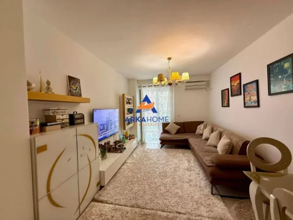 Tirane, shitet apartament 2+1+Ballkon Kati 4, 95 m² 212.000 € 