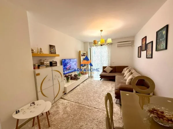 Tirane, shitet apartament 2+1+Ballkon Kati 4, 95 m² 212.000 € 