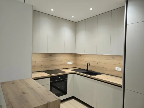 Tirane, shes 2+1 Kati 1, 250.000 €